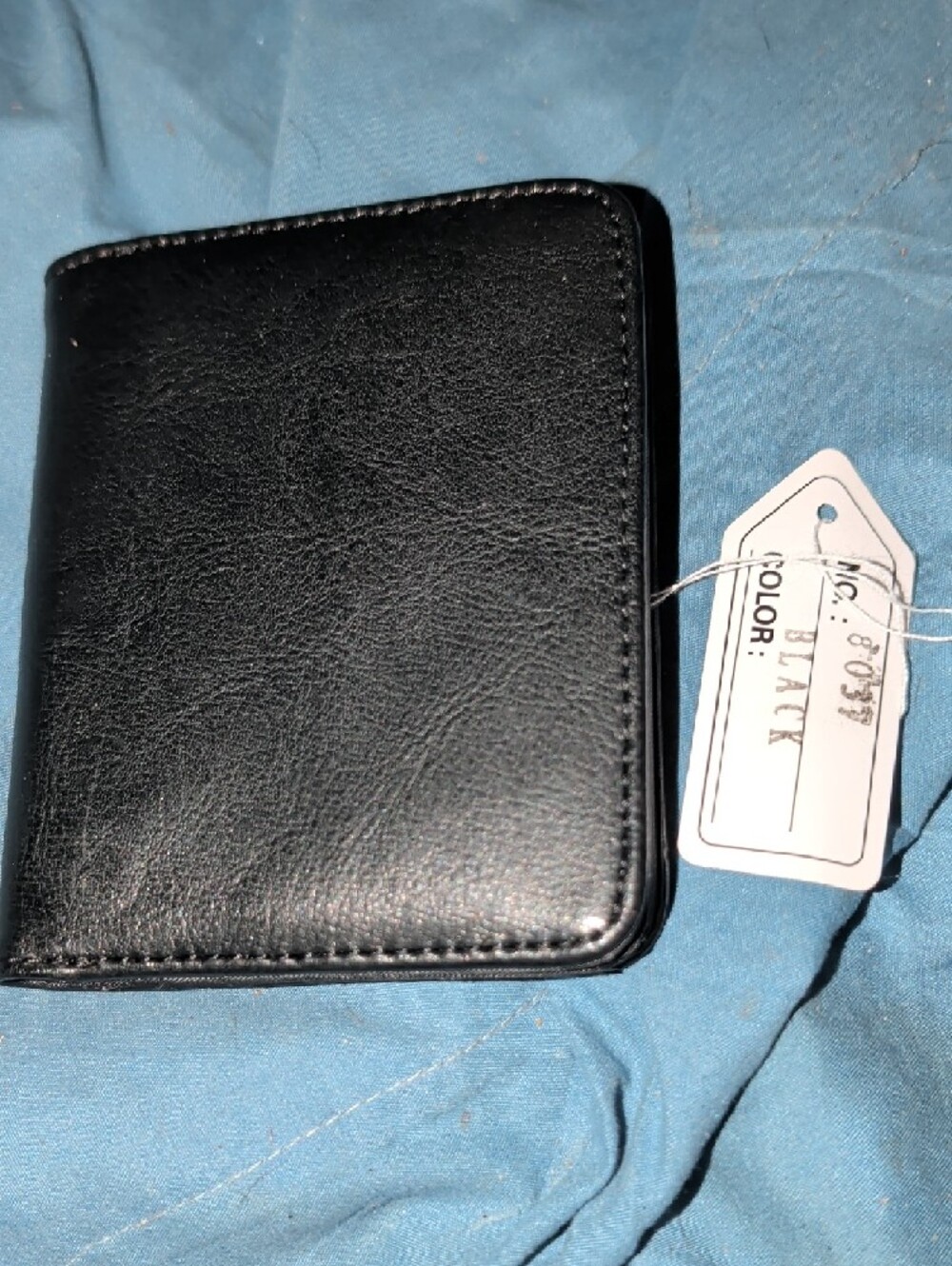 Classic Black Leather Men's Bi-Fold Wallet